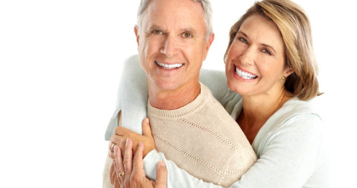 Älteres Paar glücklich